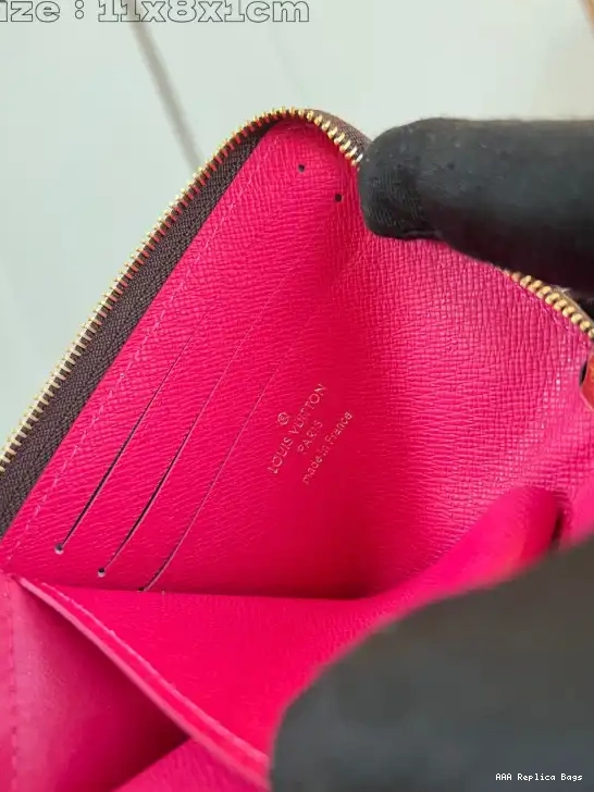Aaa replica bags Noa Vuitton Compact Louis Wallet-11*8.5*1.5CM 0524